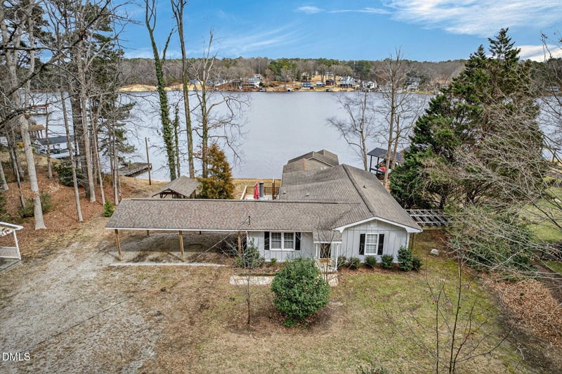 2544 Holiday Ave, Zebulon, NC 27597