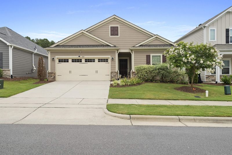 2545 Finkle Grant Dr, New Hill, NC 27562