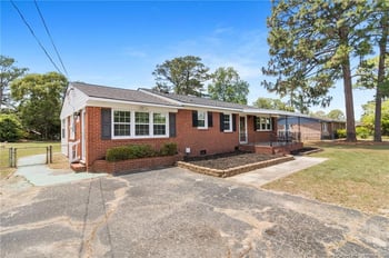2546 Bel Aire St, Fayetteville, NC 28306