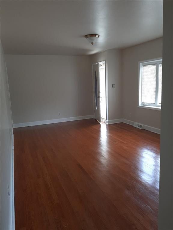 2546 Hyde St, Burlington, NC 27217