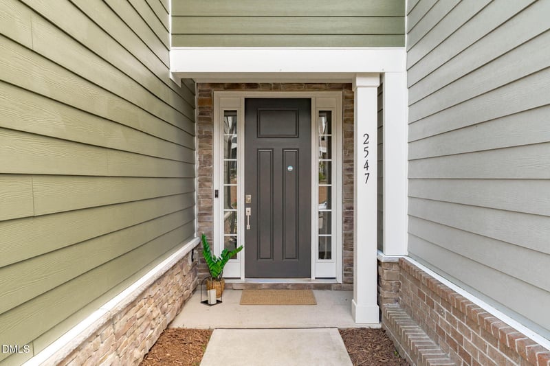 2547 Hutch Ln, Apex, NC 27523