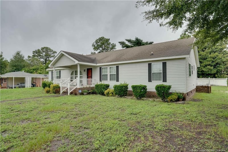 2548 Pine Springs Dr, Fayetteville, NC 28306