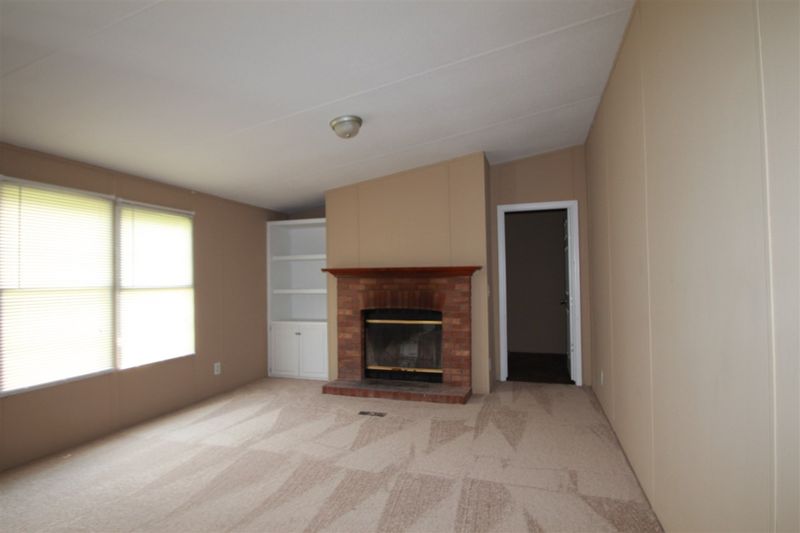 2549 Holly Brook Dr, Burlington, NC 27217