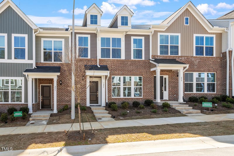 255 Chesapeake Commons St #90, Garner, NC 27529