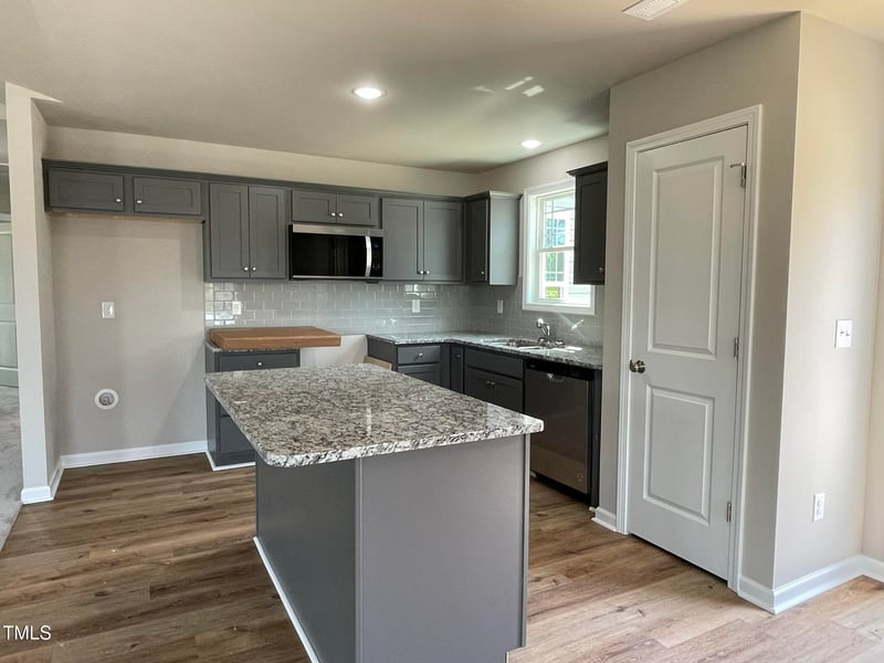 255 Constellation Ct, Benson, NC 27504