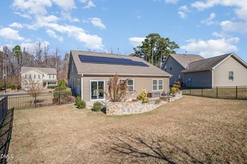 255 Heathwood Dr, Clayton, NC 27527