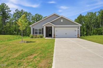 255 New Villas St, Angier, NC 27501