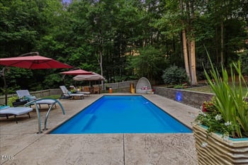 255 Norwalk St, Holly Springs, NC 27540