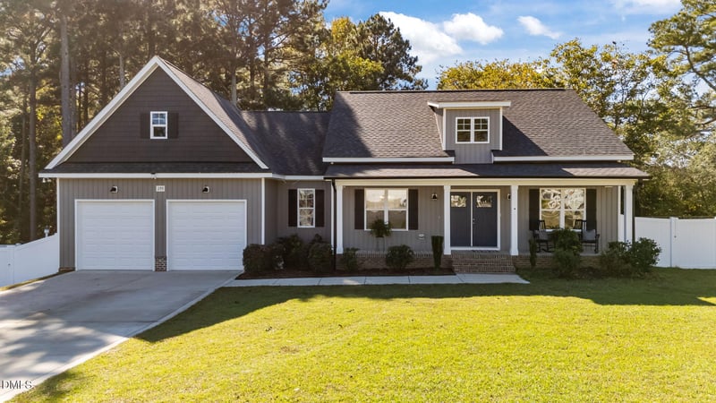 255 Ravens Row Dr, Benson, NC 27504