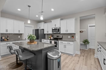 255 Ravens Row Dr, Benson, NC 27504