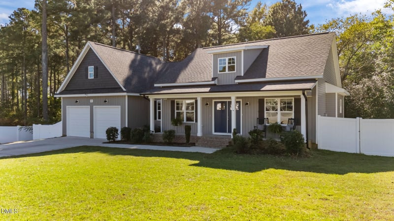 255 Ravens Row Dr, Benson, NC 27504