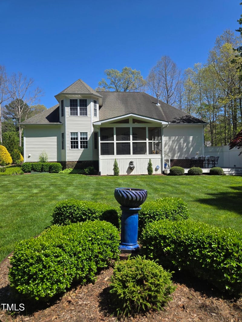 255 Williamston Ridge Dr, Youngsville, NC 27596