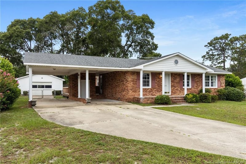 2550 Bel Aire St, Fayetteville, NC 28306