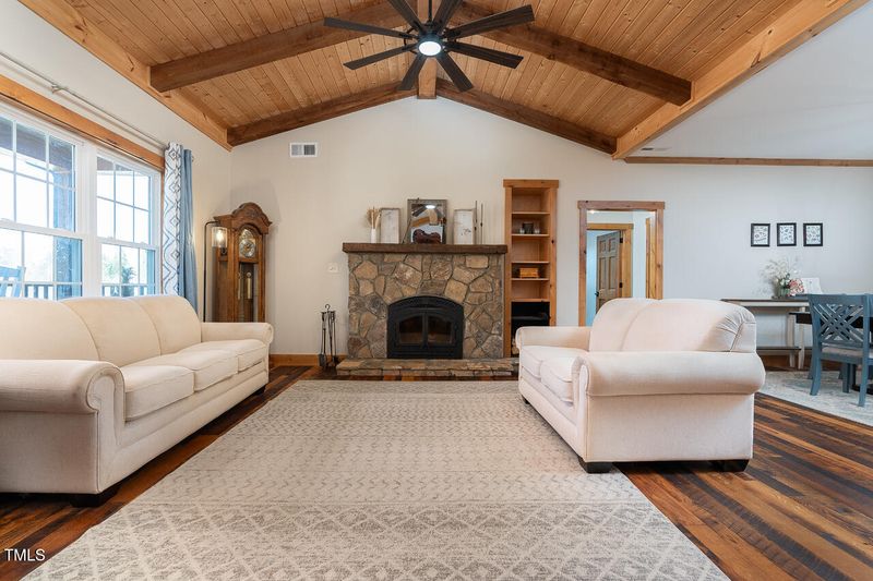 2550 Daybreak Trl, Burlington, NC 27215