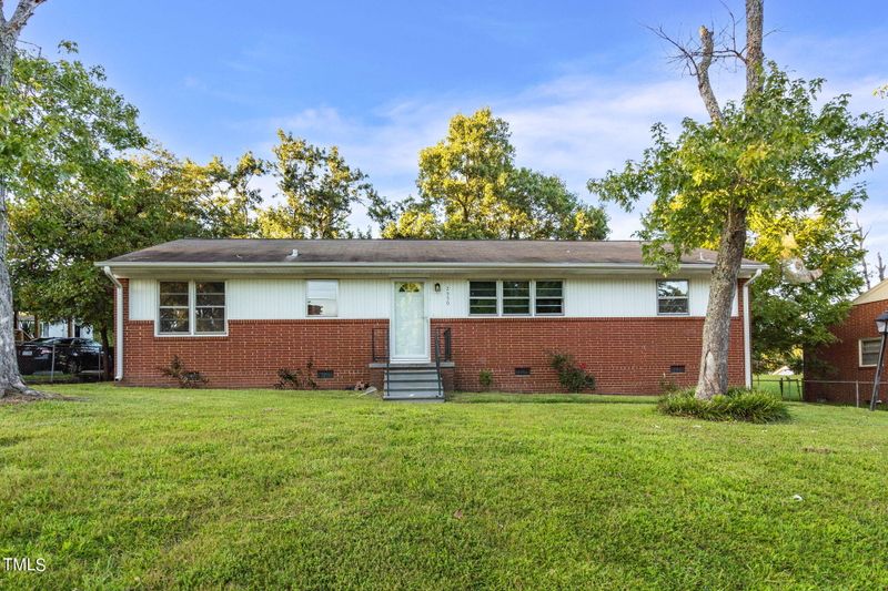 2550 Hyde St, Burlington, NC 27217