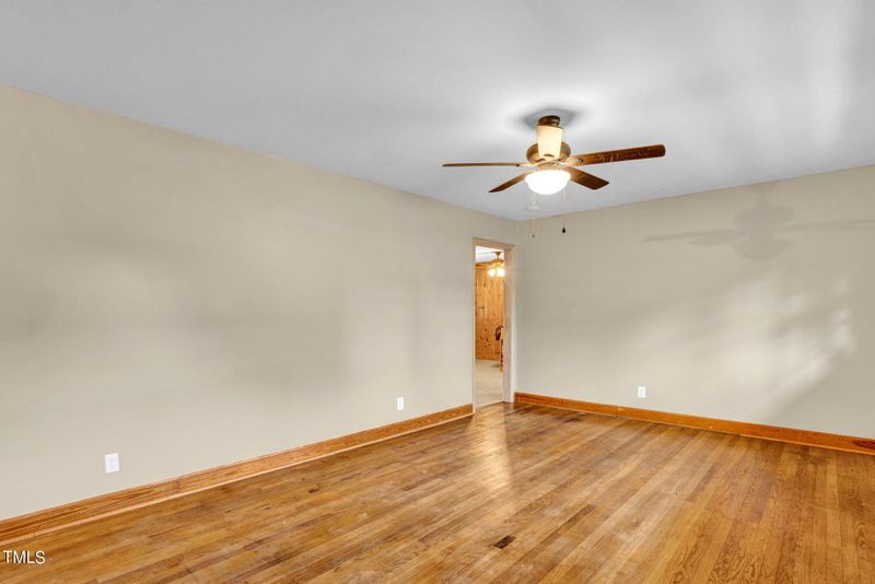 2550 Hyde St, Burlington, NC 27217