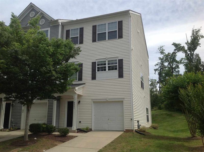 2551 Wyntercrest Ln, Durham, NC 27713