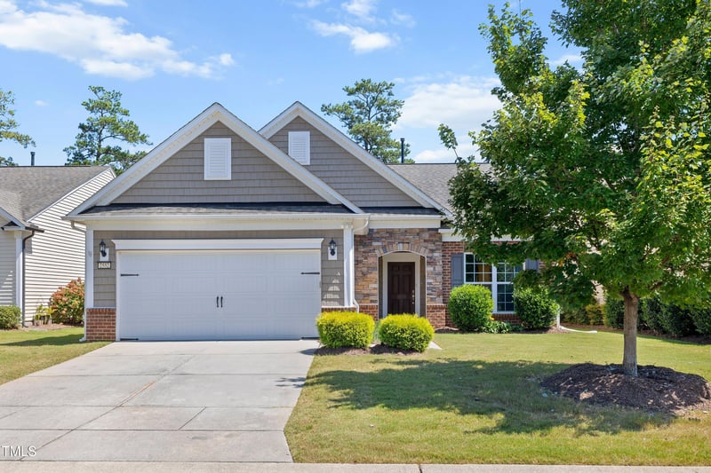 2552 Kinglass Dr, Fuquay Varina, NC 27526