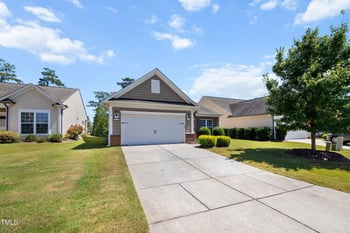 2552 Kinglass Dr, Fuquay Varina, NC 27526
