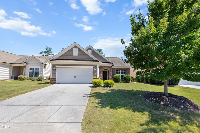 2552 Kinglass Dr, Fuquay Varina, NC 27526