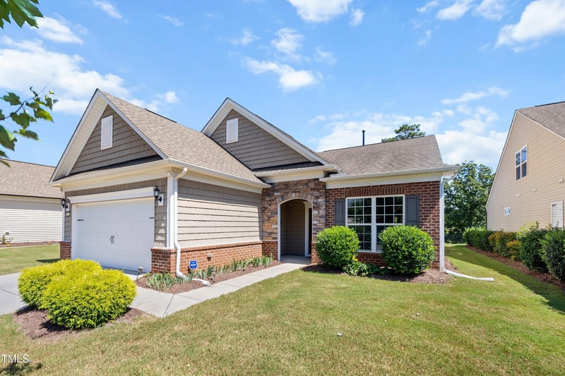 2552 Kinglass Dr, Fuquay Varina, NC 27526