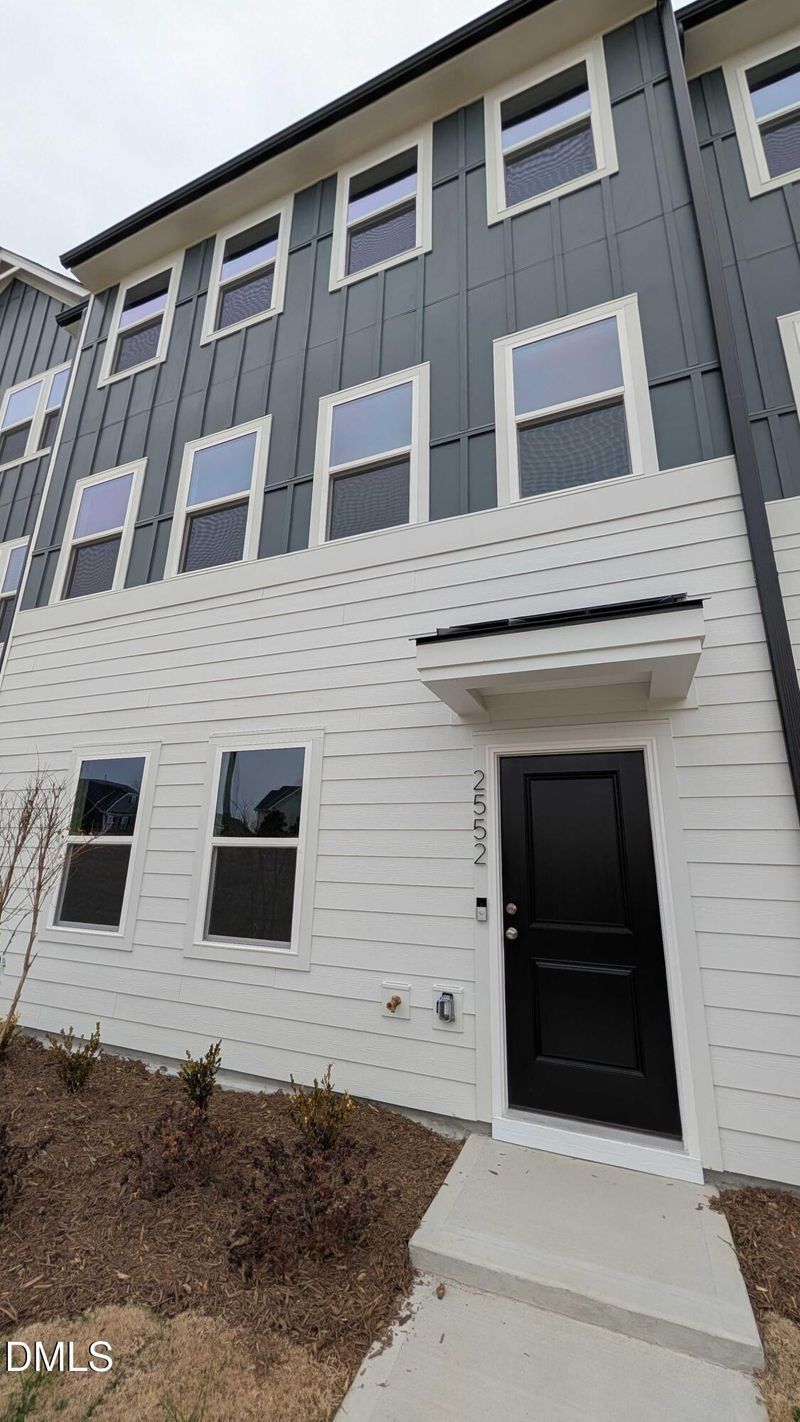 2552 Olive Chapel Rd, Apex, NC 27502