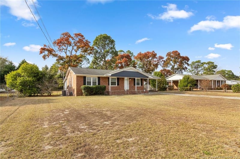 2554 Bel Aire St, Fayetteville, NC 28306