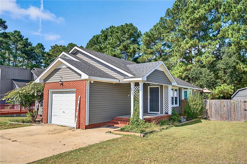 2556 Previs Dr, Fayetteville, NC 28306