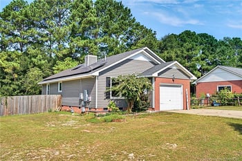 2556 Previs Dr, Fayetteville, NC 28306