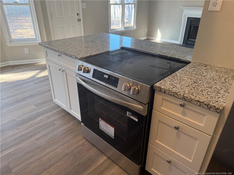 2558 Sourwood Dr, Fayetteville, NC 28301