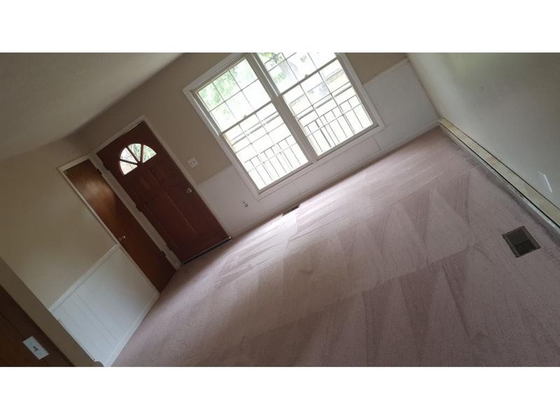 2559 Hilldale Dr, Burlington, NC 27217