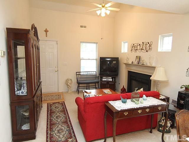 256 Adefield Ln, Holly Springs, NC 27540