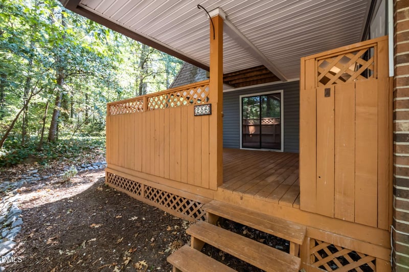 256 Brookberry Cir, Chapel Hill, NC 27517