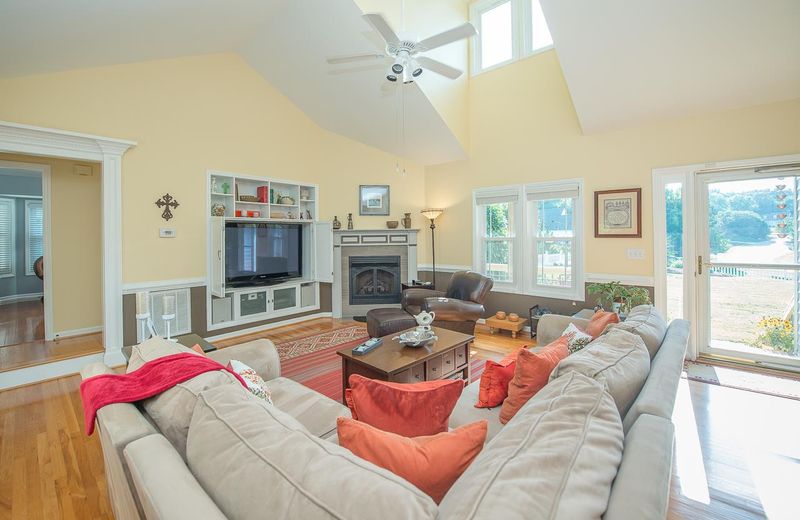 256 Goldfield Dr, Garner, NC 27529