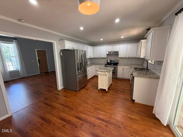 256 Linville Ln, Willow Springs, NC 27592