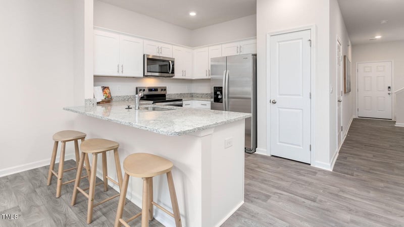 256 Rusling Leaf Dr, Fuquay Varina, NC 27526