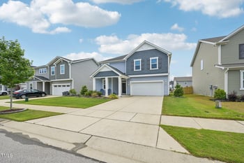 256 Summer Ranch Dr, Fuquay Varina, NC 27526
