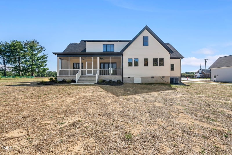 2560 Lassiter Rd, Four Oaks, NC 27524