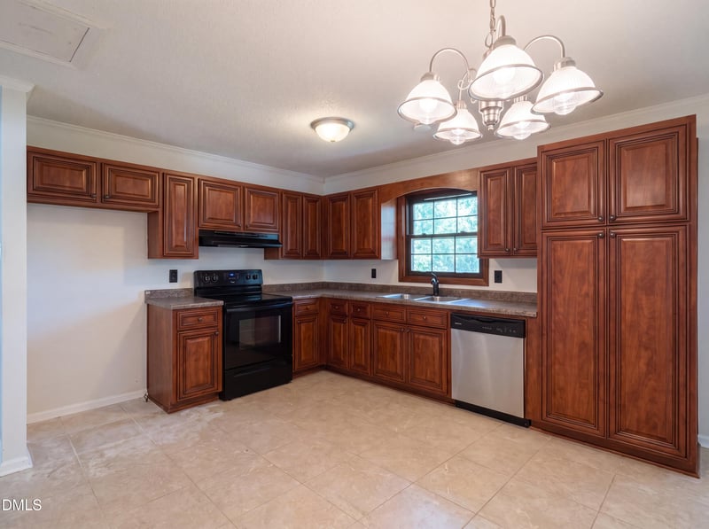 2560 Mangum Ave, Creedmoor, NC 27522