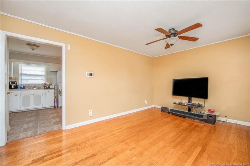 2560 Pine Springs Dr, Fayetteville, NC 28306