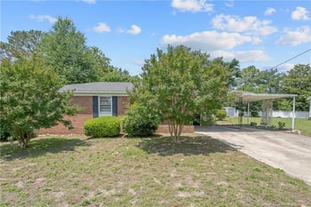 2560 Pine Springs Dr, Fayetteville, NC 28306