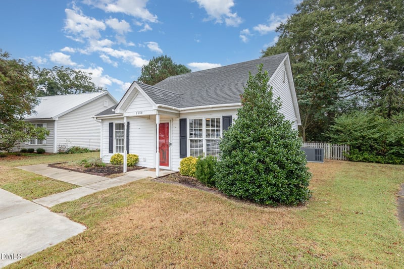 2560 Pond Dr, Wilson, NC 27896