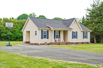 2563 Foxfire Ln, Burlington, NC 27217