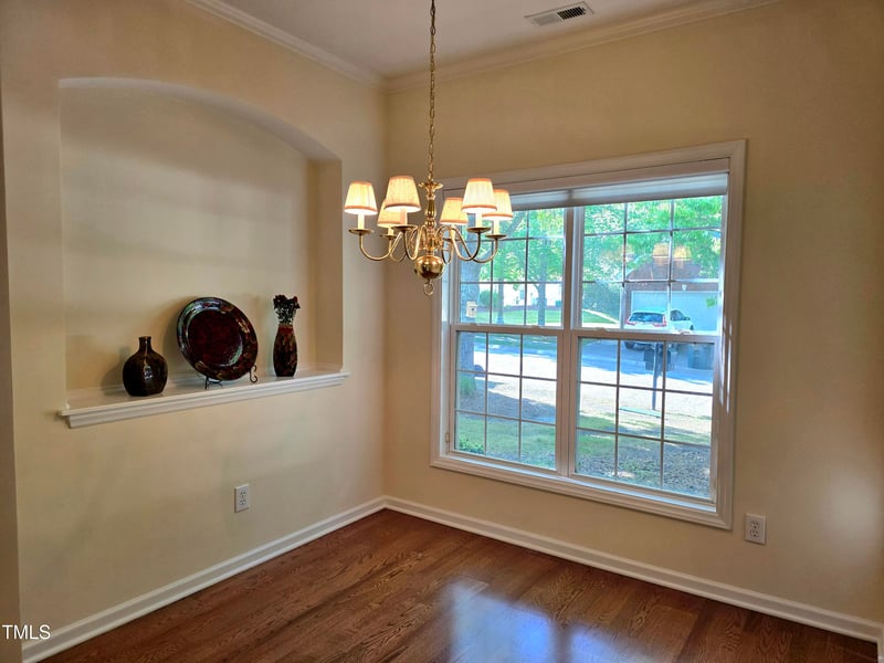 2565 Bent Green St, Raleigh, NC 27614