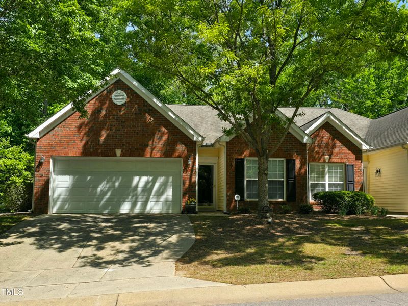 2565 Bent Green St, Raleigh, NC 27614