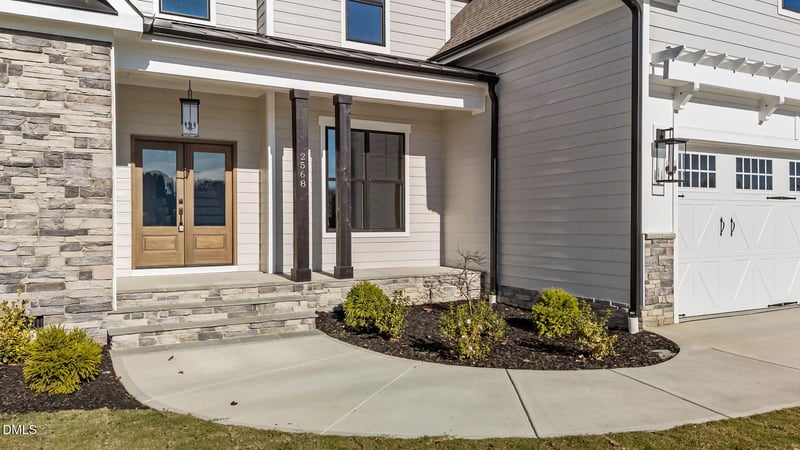 2568 Lassiter Rd, Four Oaks, NC 27524