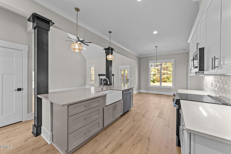 2568 Lassiter Rd, Four Oaks, NC 27524