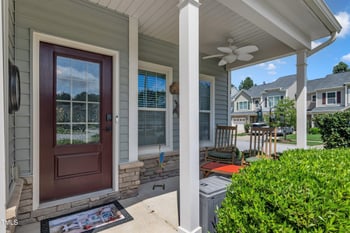 257 Beaconwood Ln, Holly Springs, NC 27540