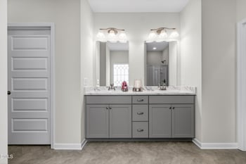 257 Cheshire Farm Dr, Smithfield, NC 27577