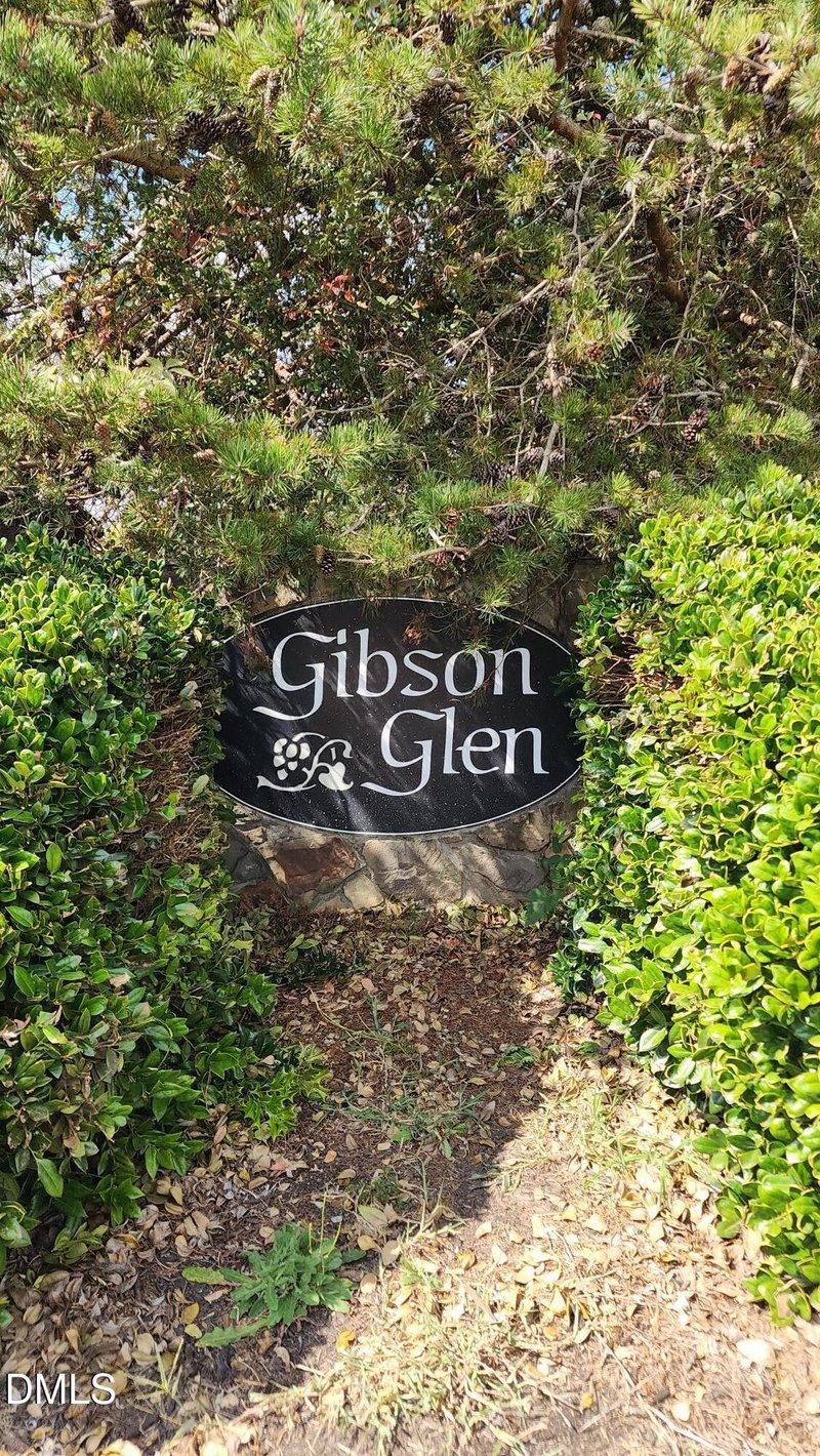 257 Fairhaven Dr, Zebulon, NC 27597